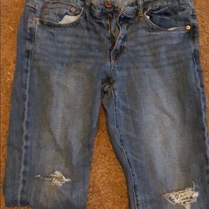 American Eagle Capri Jeans